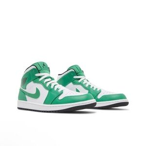 Nike Green and White High-Top Sneakers